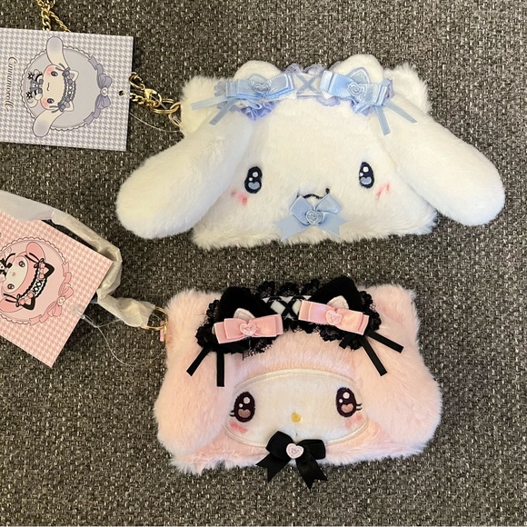 BNWT Japan Sanrio Original Card holder Case with wristlet chain - Cinnamoroll - Picture 4 of 5